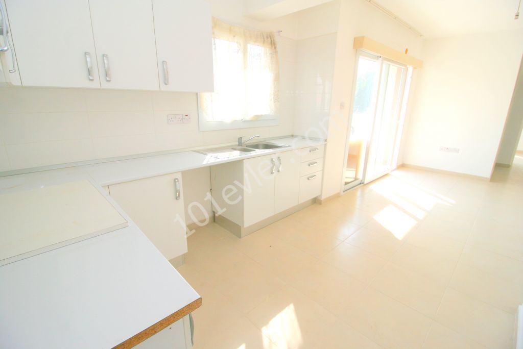 2 + 1 APARTMENT FOR SALE IN CENTRAL KYRENIA