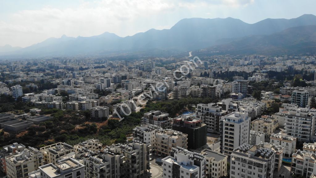 Flat For Sale in Aşağı Girne, Kyrenia