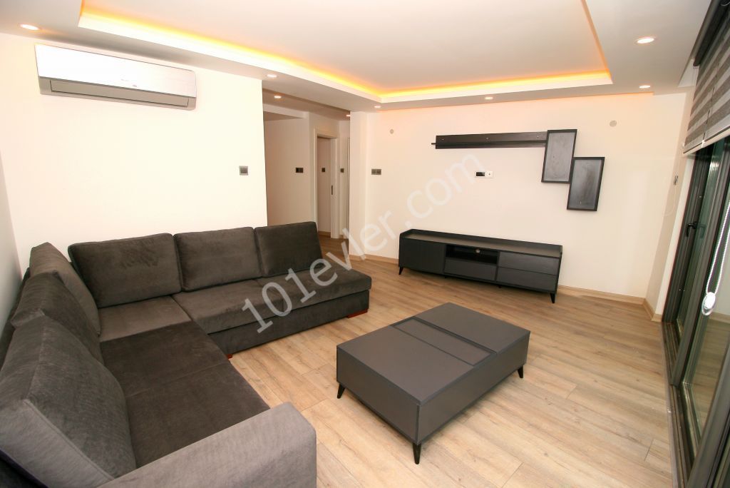 Girne'nin En Güzel Yaşam Sitesinde Full ve Yeni Eşyalı Kiralık 2+1 Daire