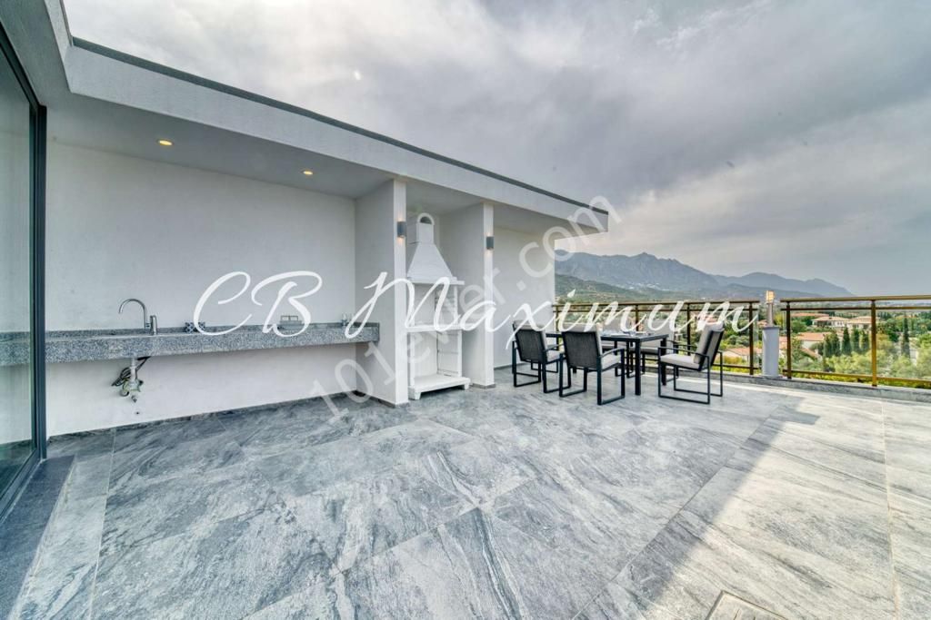 4 + 1 ZU VERKAUFEN RESIDENCE DOUBLE ① PENTHOUSE IM ZENTRUM VON KYRENIA ** 