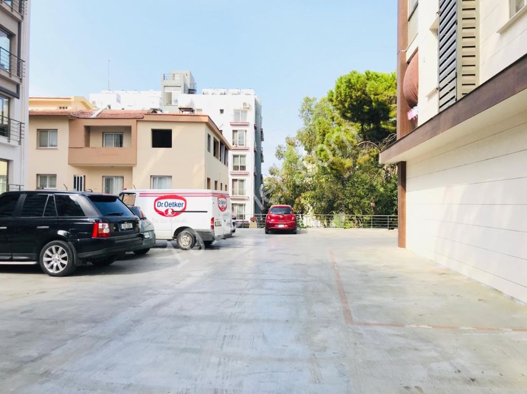 Flat To Rent in Aşağı Girne, Kyrenia