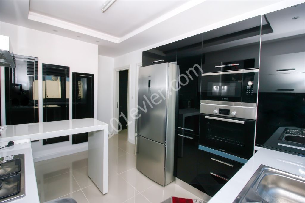 Flat To Rent in Girne Merkez, Kyrenia