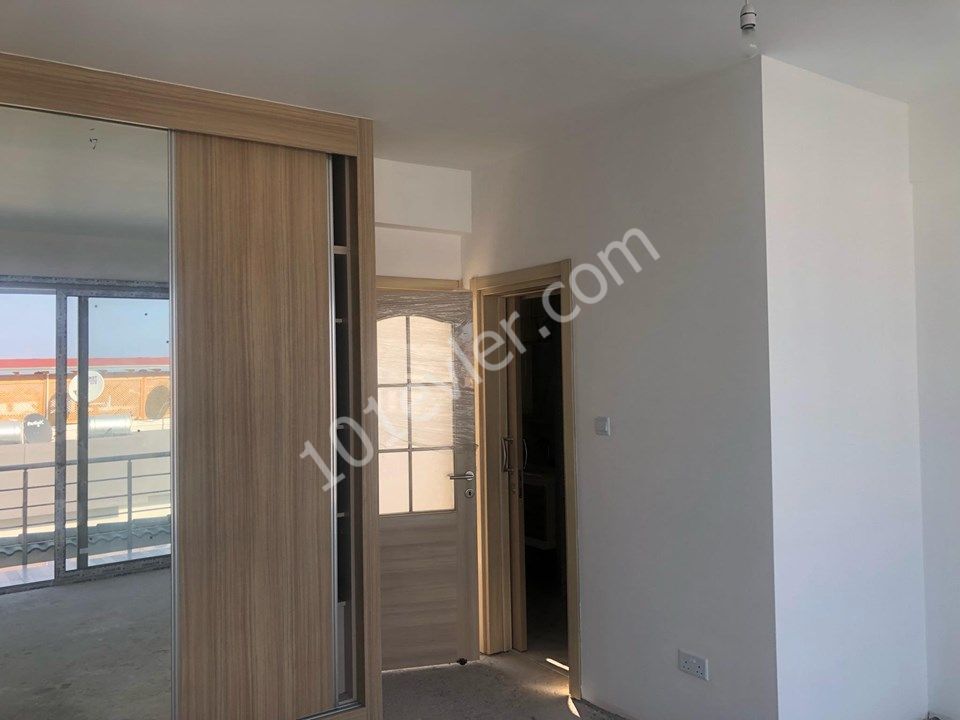 KIBRIS GİRNE KARAOĞLANOĞLU'NDA 170 M2 SATILIK 3+1 TRİBLEX VİLLA