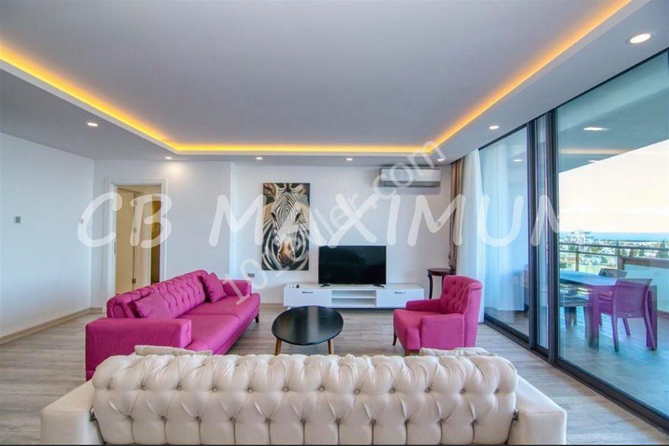 Flat For Sale in Aşağı Girne, Kyrenia