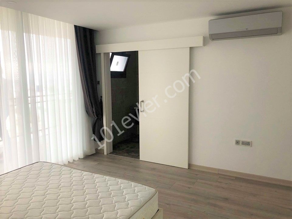 Flat To Rent in Aşağı Girne, Kyrenia