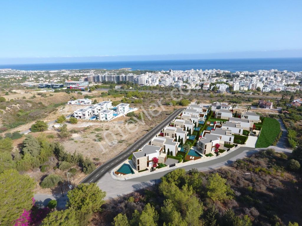 KKTC Girne Merkezde Muhteşem Konum ve Kalitede Lüks Yaşam Sizi Bekliyor.. Satılık 3+2 Bodrumlu Lüks Villalar