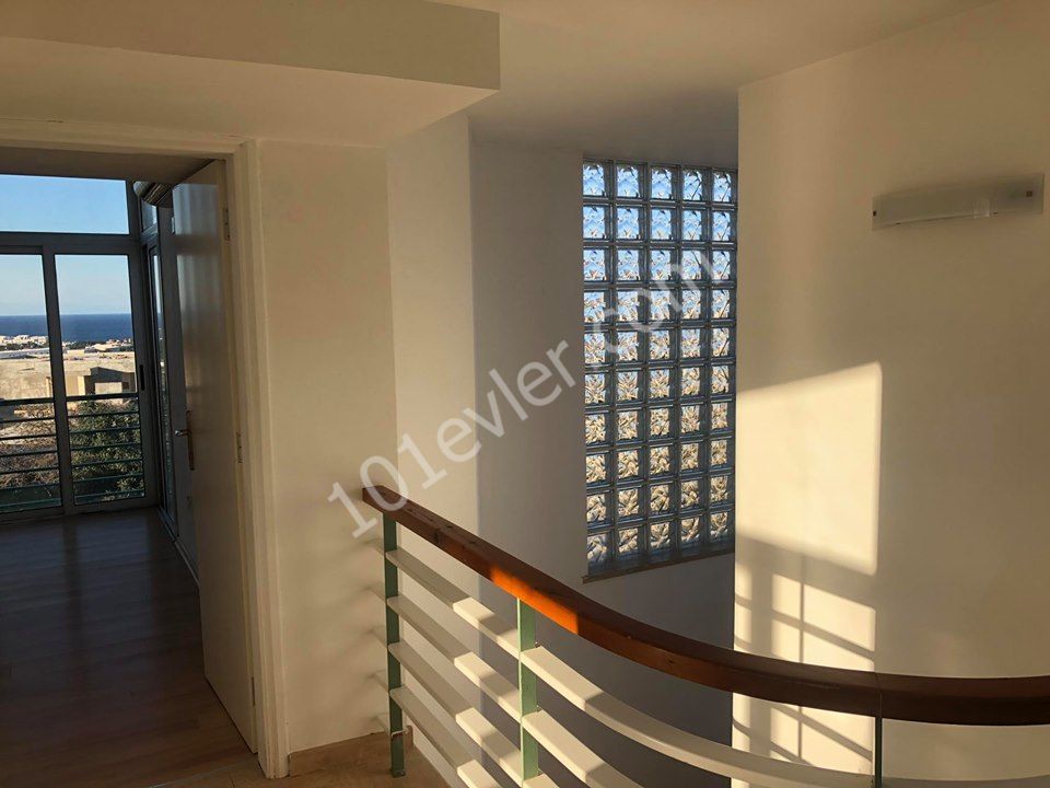 Villa To Rent in Girne Merkez, Kyrenia