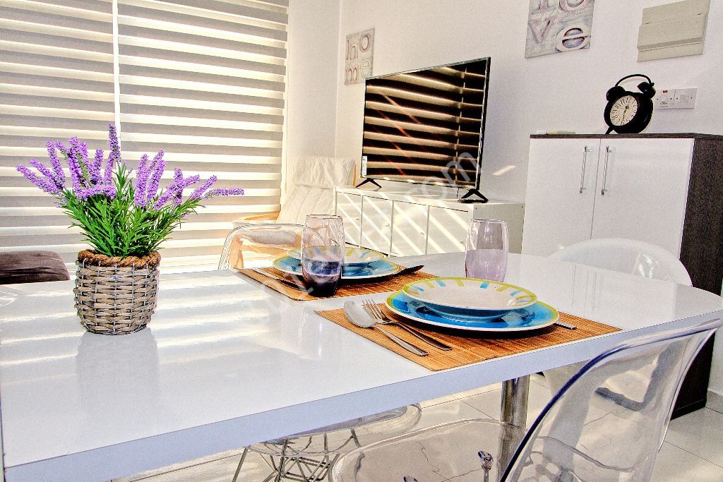 Flat To Rent in Alsancak, Kyrenia