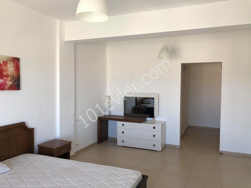 Villa To Rent in Girne Merkez, Kyrenia