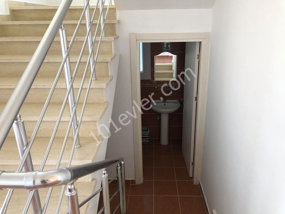 Villa To Rent in Girne Merkez, Kyrenia