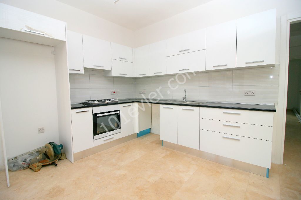 Flat To Rent in Türk Mahallesi, Kyrenia