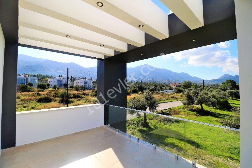 4 Bedroom Modern Smart   Villas For Sale İn North Cyprus Kyrenia 