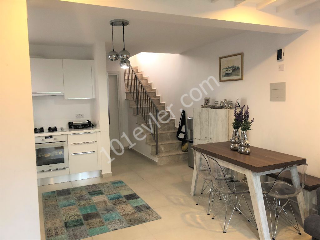 Semi Detached To Rent in Alsancak, Kyrenia