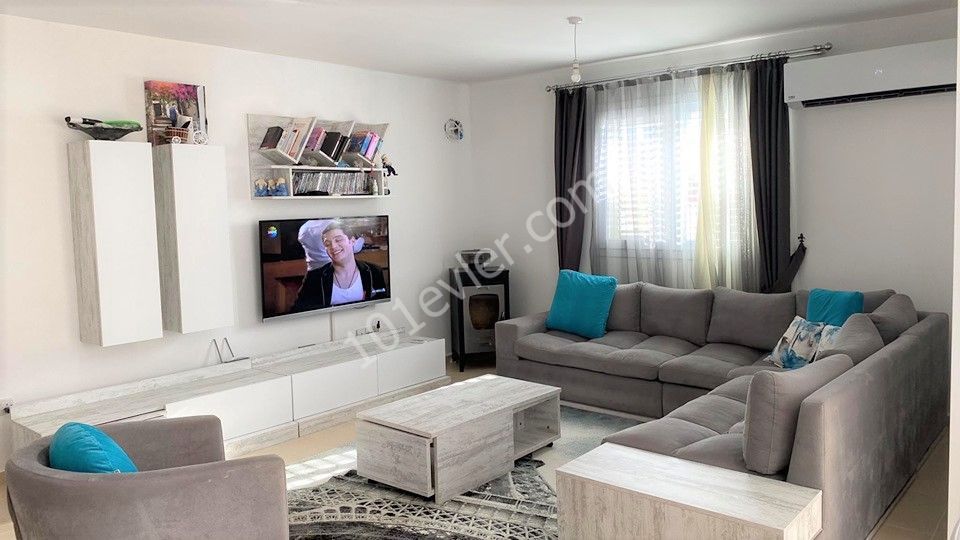 Flat For Sale in Girne Merkez, Kyrenia