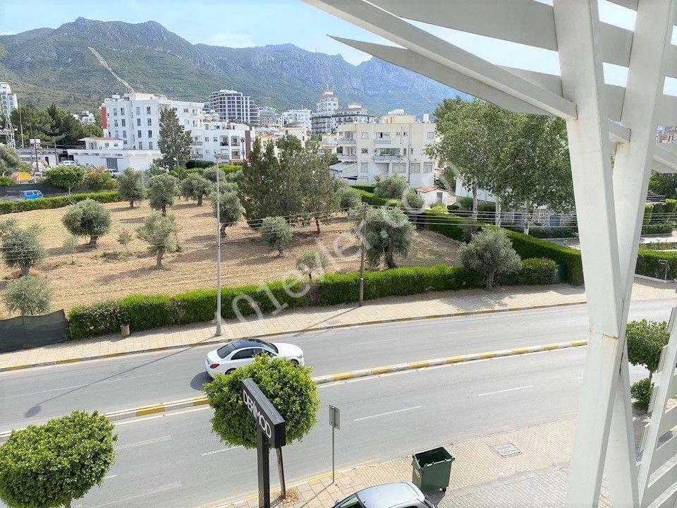 Flat To Rent in Girne Merkez, Kyrenia