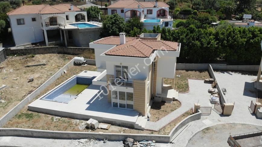 AT SUCH A PRICE,THERE IS NO SUCH SIGHT !!! THE LAST 4 VILLAS !!! MAGNIFICENT VILLAS OF 159.500 STG WITH MAGNIFICENT SEA VIEW ON KYRENIA HASAN UZUN PETROL OF CYPRUS 3 +1 DOES NOT CLOSE ** 