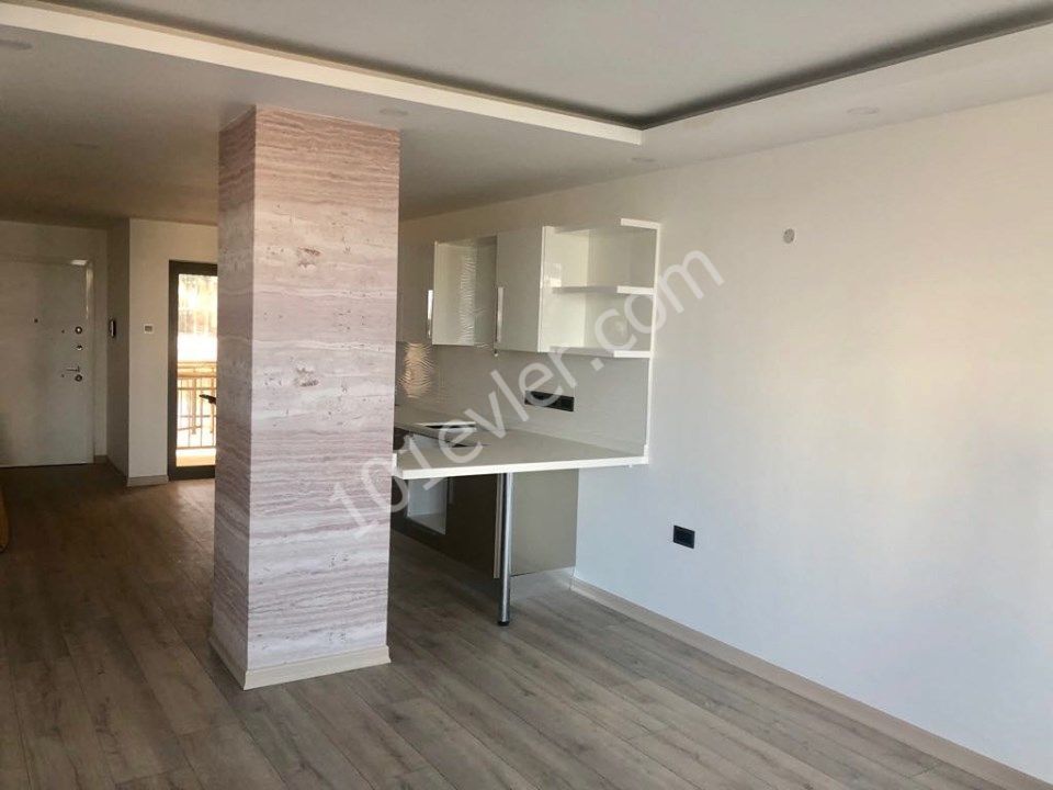 Gelegenheit! 2+1 RESIDENCE ZU VERKAUFEN IN ELEGANCE CONFORT IM ZENTRUM VON ZYPERN KYRENIA ** 