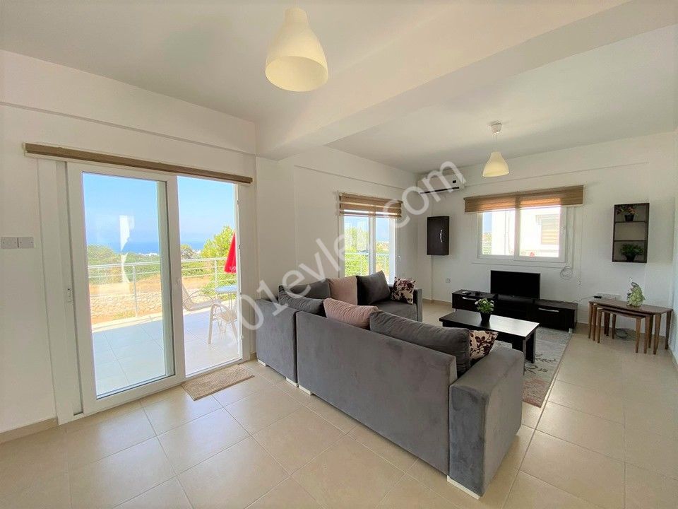 Triplex-und Duplex-Villen im 1300 M2 Garten mit herrlichem Meerblick in Kyrenia EDREMIT ** 