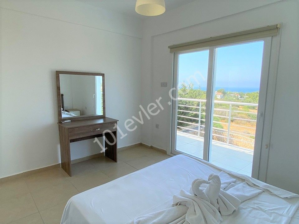 Triplex-und Duplex-Villen im 1300 M2 Garten mit herrlichem Meerblick in Kyrenia EDREMIT ** 