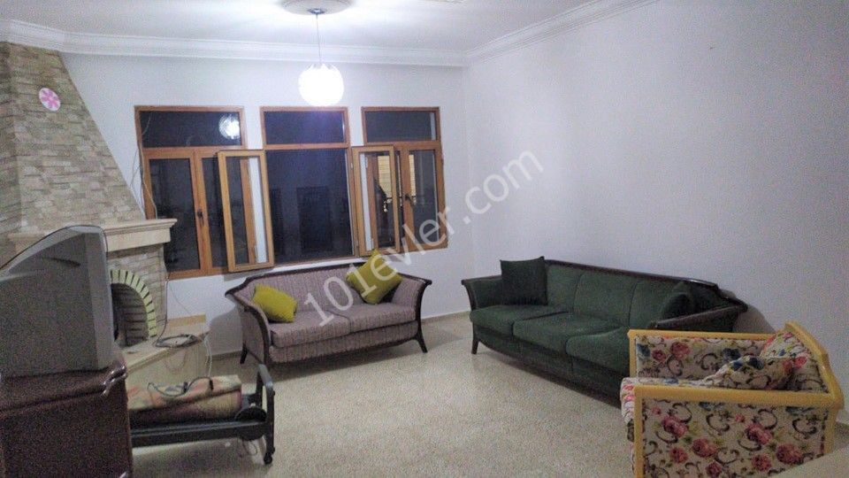 Flat To Rent in Girne Merkez, Kyrenia