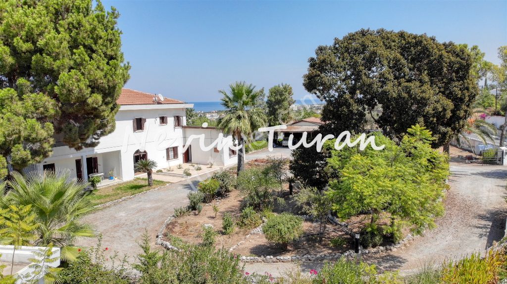 Villa For Sale in Çatalköy, Kyrenia