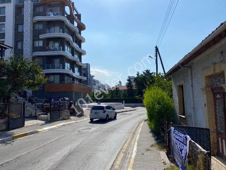 Detached House For Sale in Girne Merkez, Kyrenia
