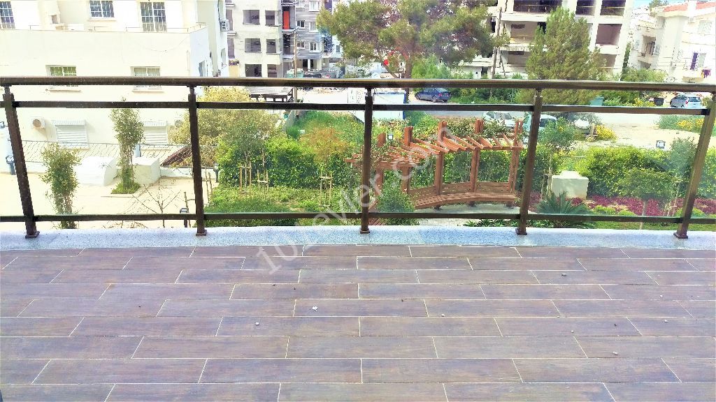 Kıbrıs Girne Merkezde Eşyalı Kiralık 1+1 Residence Dairesi