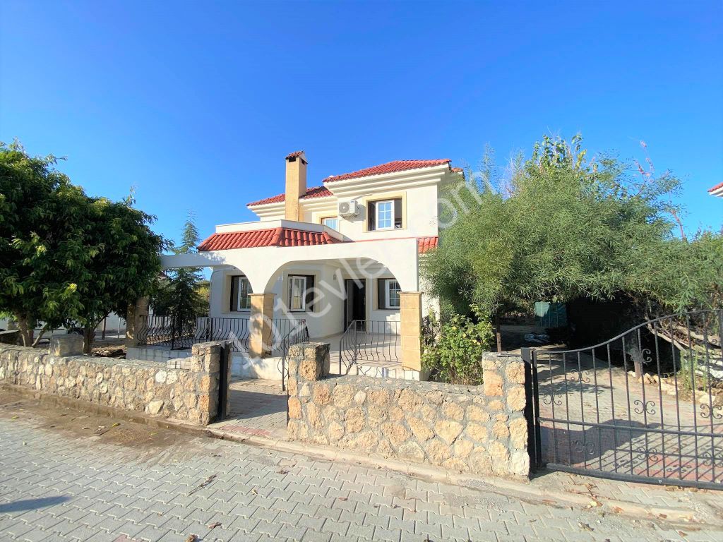 Villa For Sale in Girne Merkez, Kyrenia