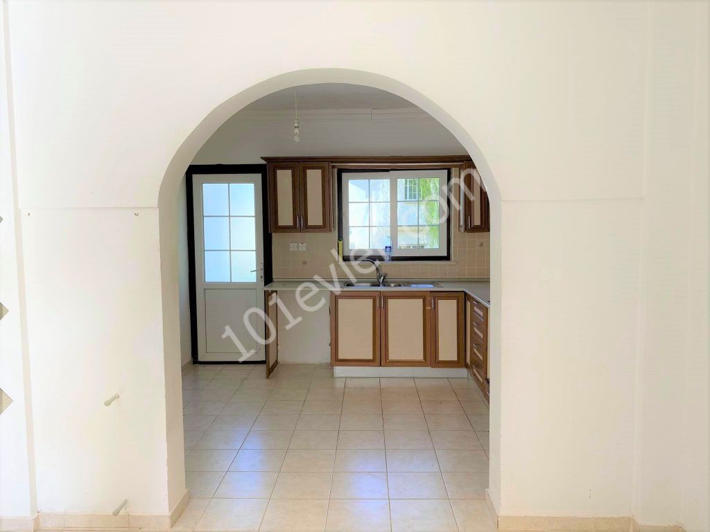 Villa For Sale in Girne Merkez, Kyrenia