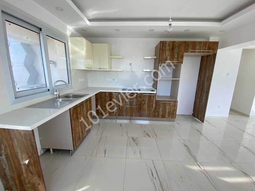 3+1 NEW OPPORTUNITY APARTMENT ON THE MAIN STREET IN THE CENTER OF KYRENIA ** 