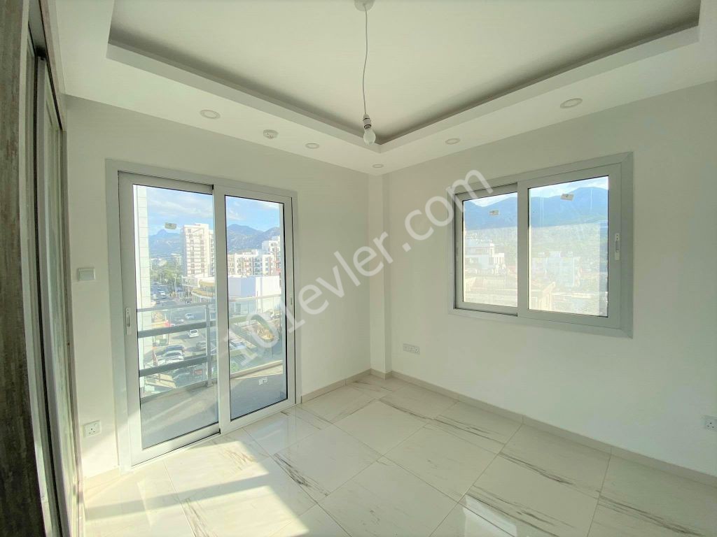 3+1 NEW OPPORTUNITY APARTMENT ON THE MAIN STREET IN THE CENTER OF KYRENIA ** 