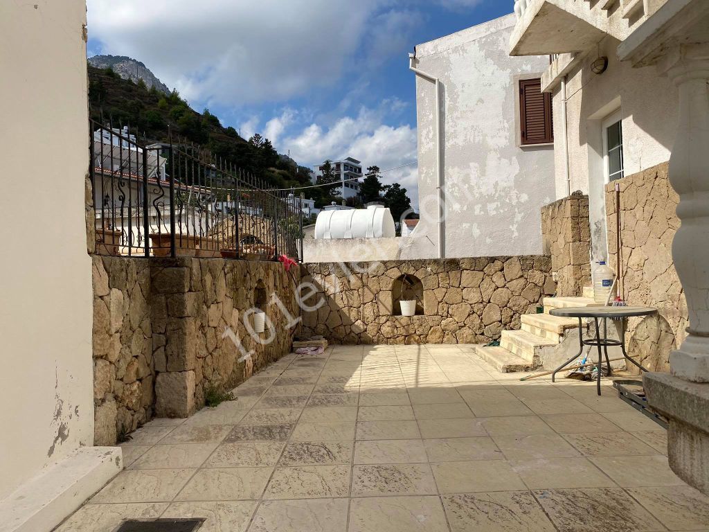 Einfamilienhaus Kaufen in Bellapais, Kyrenia