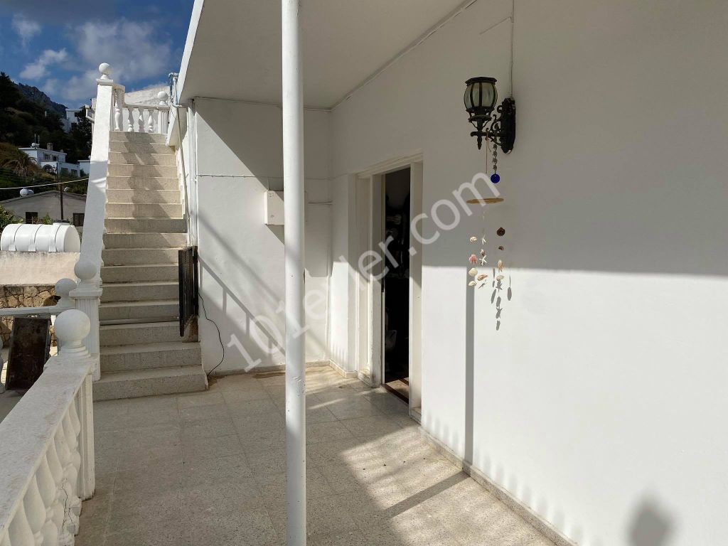 THE SOLE AUTHORITY !! 2-STOREY DETACHED HOUSE WITH A LARGE GARDEN IN BELLAPAIS, KYRENIA, CYPRUS ** 