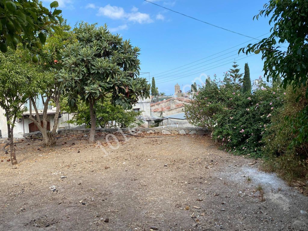 THE SOLE AUTHORITY !! 2-STOREY DETACHED HOUSE WITH A LARGE GARDEN IN BELLAPAIS, KYRENIA, CYPRUS ** 