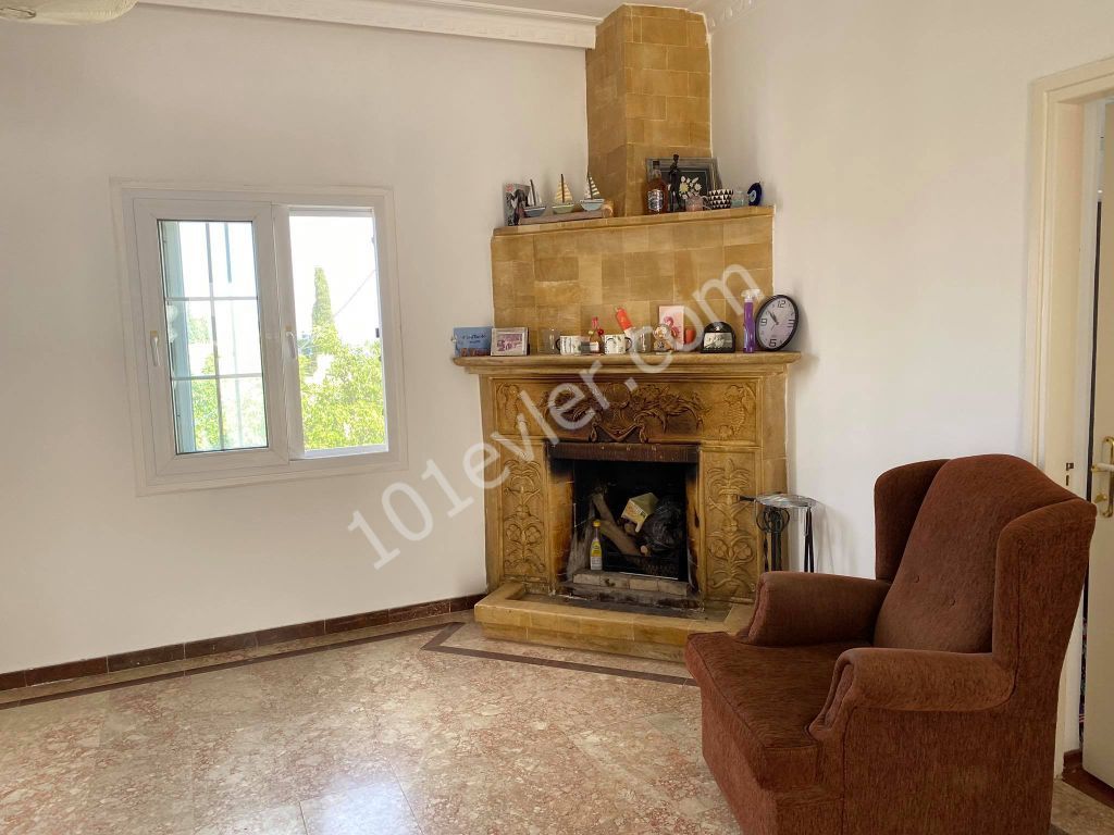 THE SOLE AUTHORITY !! 2-STOREY DETACHED HOUSE WITH A LARGE GARDEN IN BELLAPAIS, KYRENIA, CYPRUS ** 