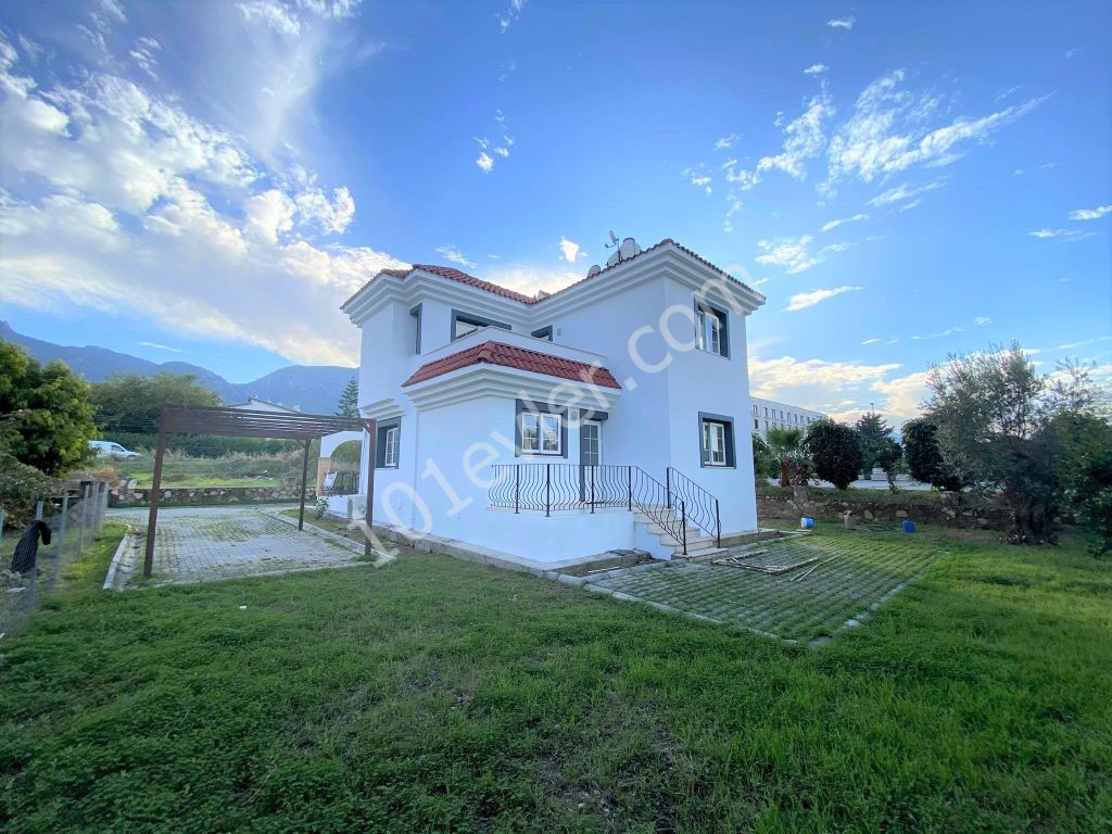 Villa For Sale in Girne Merkez, Kyrenia