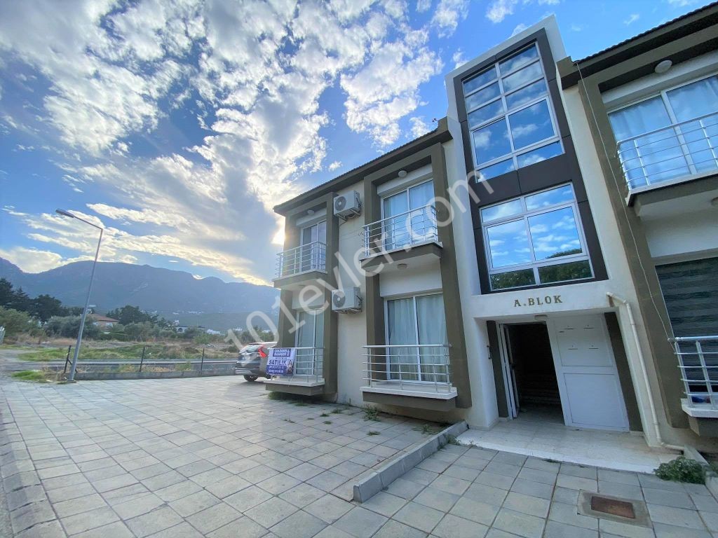 Flat For Sale in Karaoğlanoğlu, Kyrenia