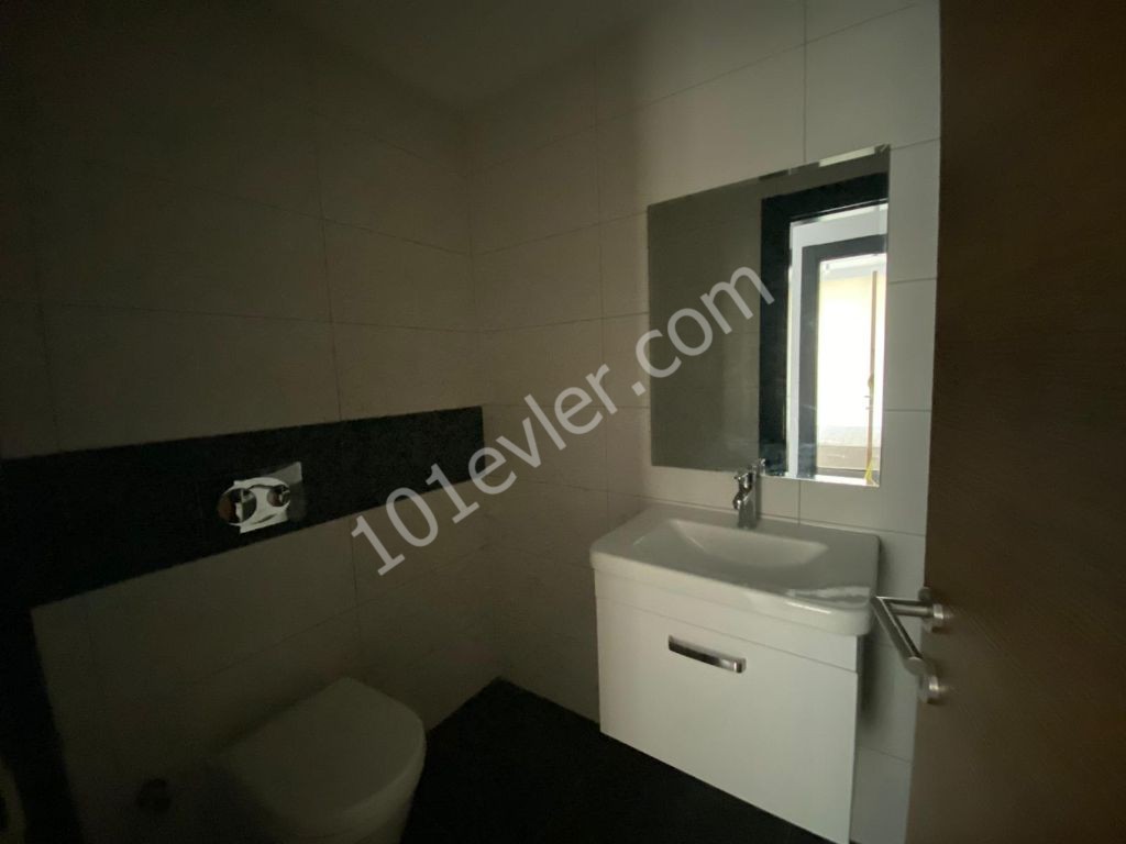 Flat To Rent in Girne Merkez, Kyrenia