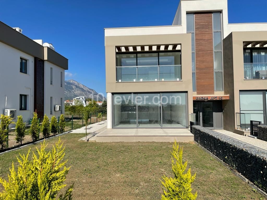 2+1 Flats with Large Gardens in Alsancak Northern Cyprus