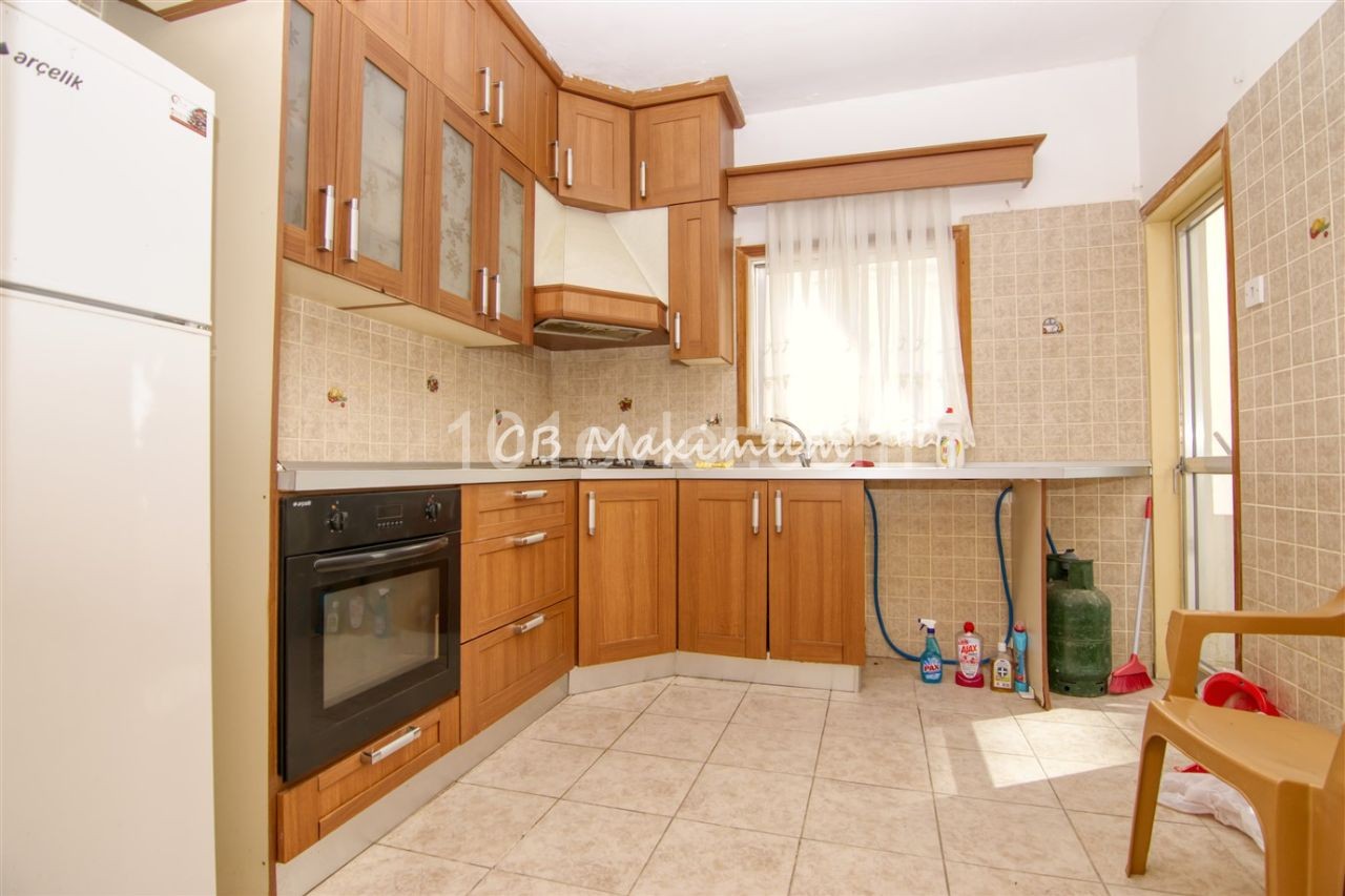 Flat To Rent in Aşağı Girne, Kyrenia