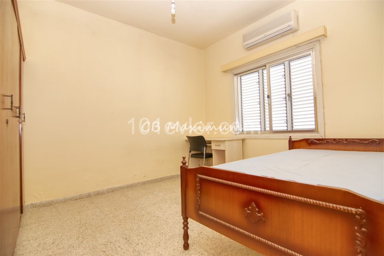 Flat To Rent in Aşağı Girne, Kyrenia