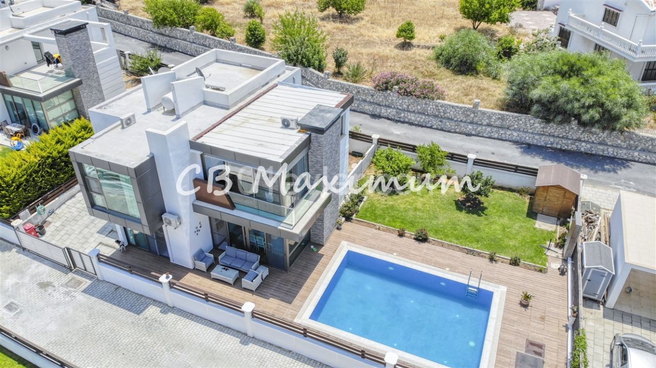 Villa For Sale in Edremit, Kyrenia