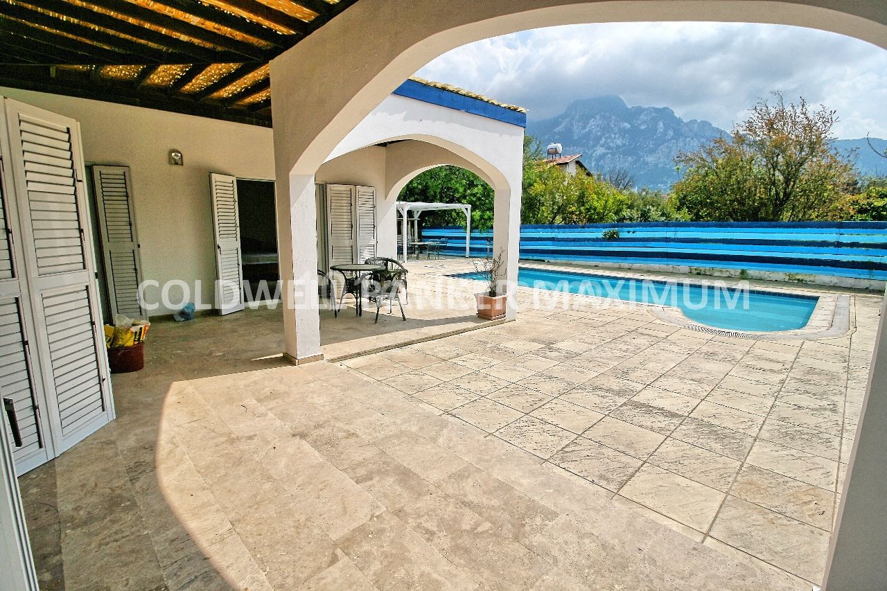 Villa For Sale in Karşıyaka, Kyrenia