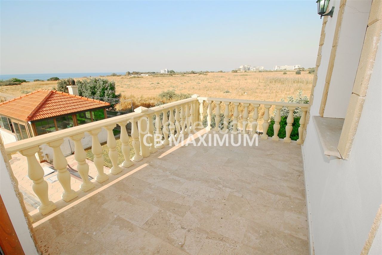 Detached Villa for Sale with 4 + 2 Pools Among 120 Fruit Trees in Als Decak, Kyrenia, Cyprus ** 