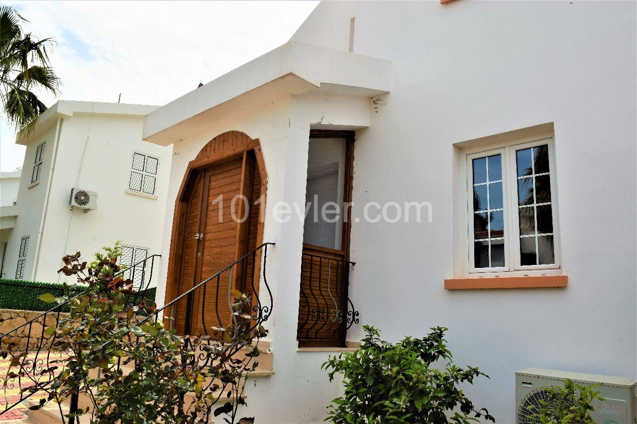 3+1 Villa with Swimming Pool in Bellapais Kyrenia 