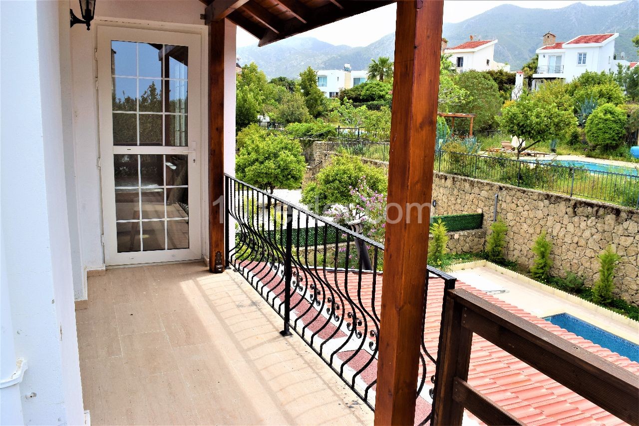 3+1 Villa with Swimming Pool in Bellapais Kyrenia 