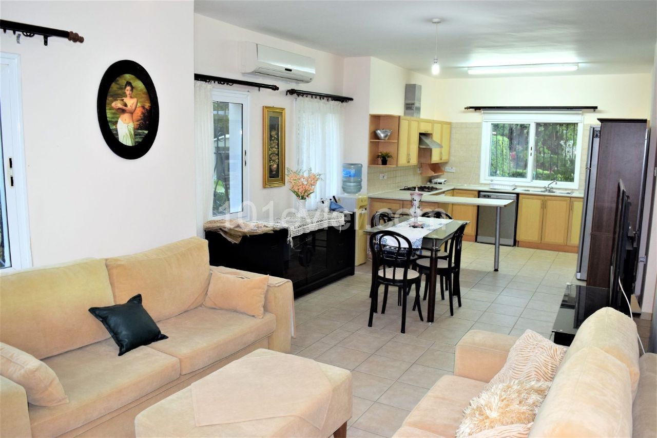 3 Bedroom Semi-detached Town House In Karaoglanoglu Kyrenia 