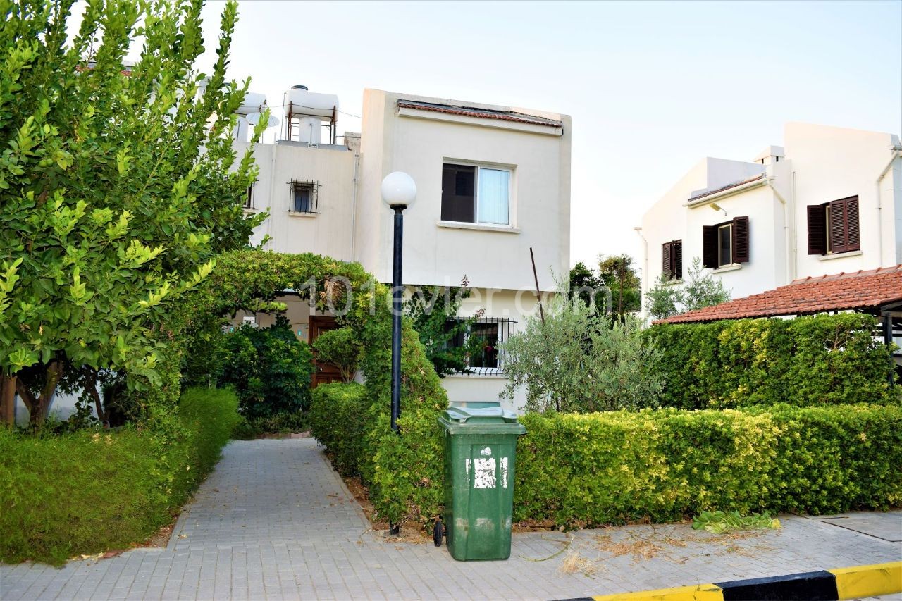 3 Bedroom Semi-detached Town House In Karaoglanoglu Kyrenia 