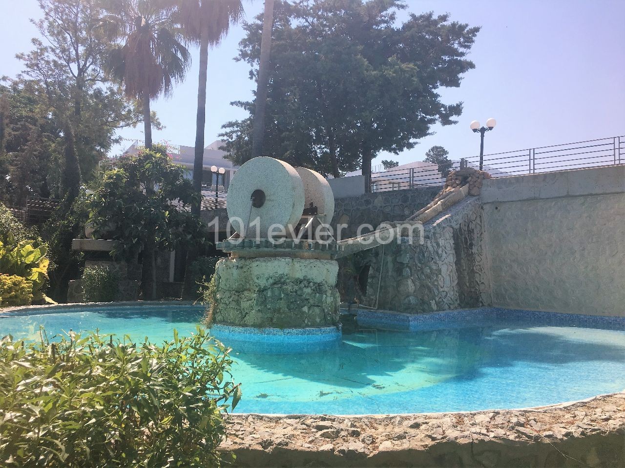 Flat To Rent in Alsancak, Kyrenia