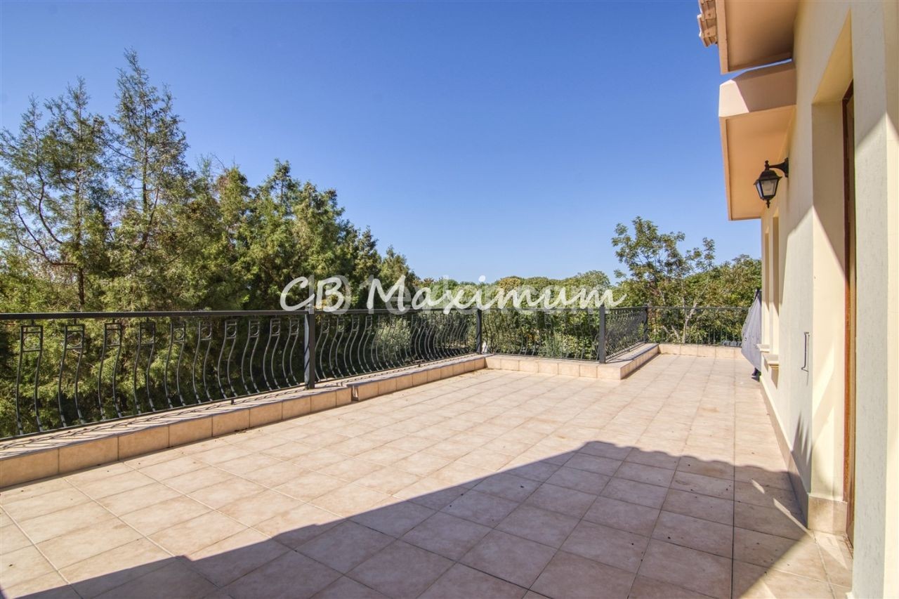 Dec+1 Villa for Sale with Private Swimming Pool in a 1560 m2 Plot in Ozankoy District ** 